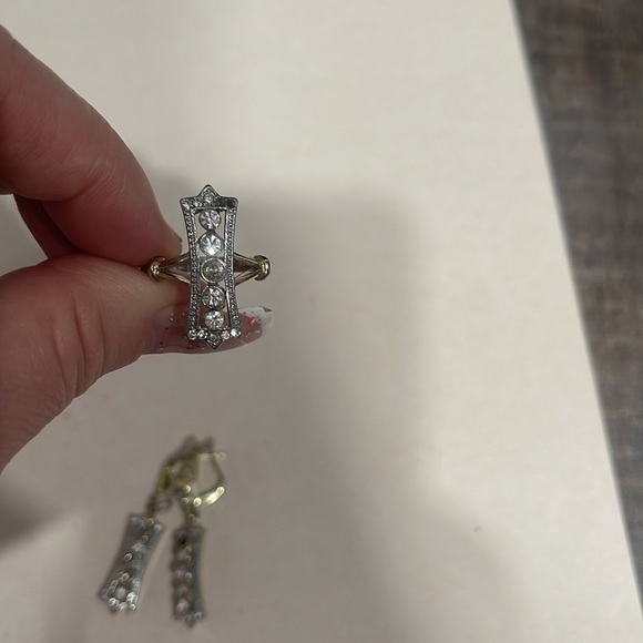 Set - Picture 2 of 4